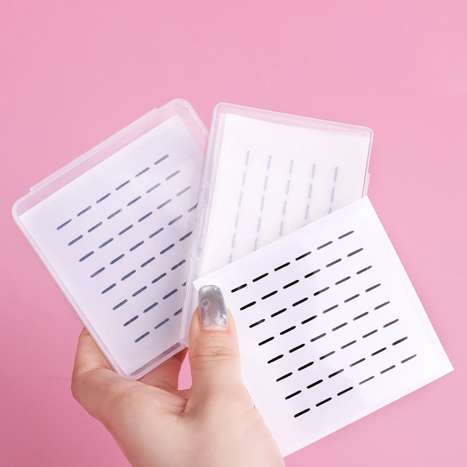 شرائط الرموش ذاتية اللصق الشريط مقاوم للماء لاش شريط لاصق لمجموعات الرموش لاستبدال وسادة الرموش ذاتية اللصق