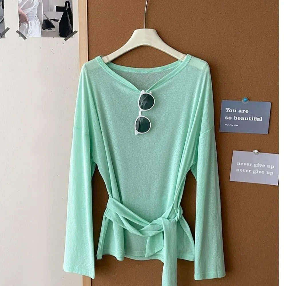 Koreanischer Stil, transparentes Langarm-T-Shirt, schulterfrei, locker geschnittenes, durchsichtiges Oberteil, hinten gebunden, Oversize-T-Shirt, lässig für den Alltag. – Detail 8