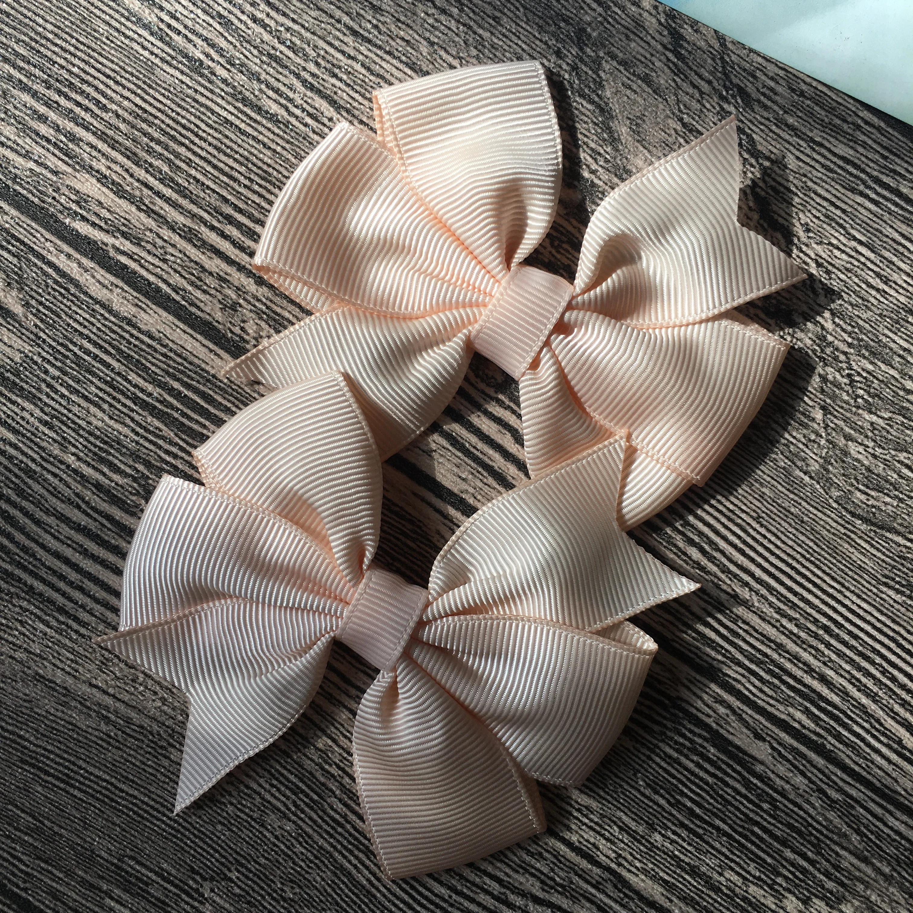 On Sale 10Pcs/Lot Cute Children's Hair Bows Solid 3.0 Inch Ribbon Bows For Hairbands Fashion Girls Baby Hair Accessories