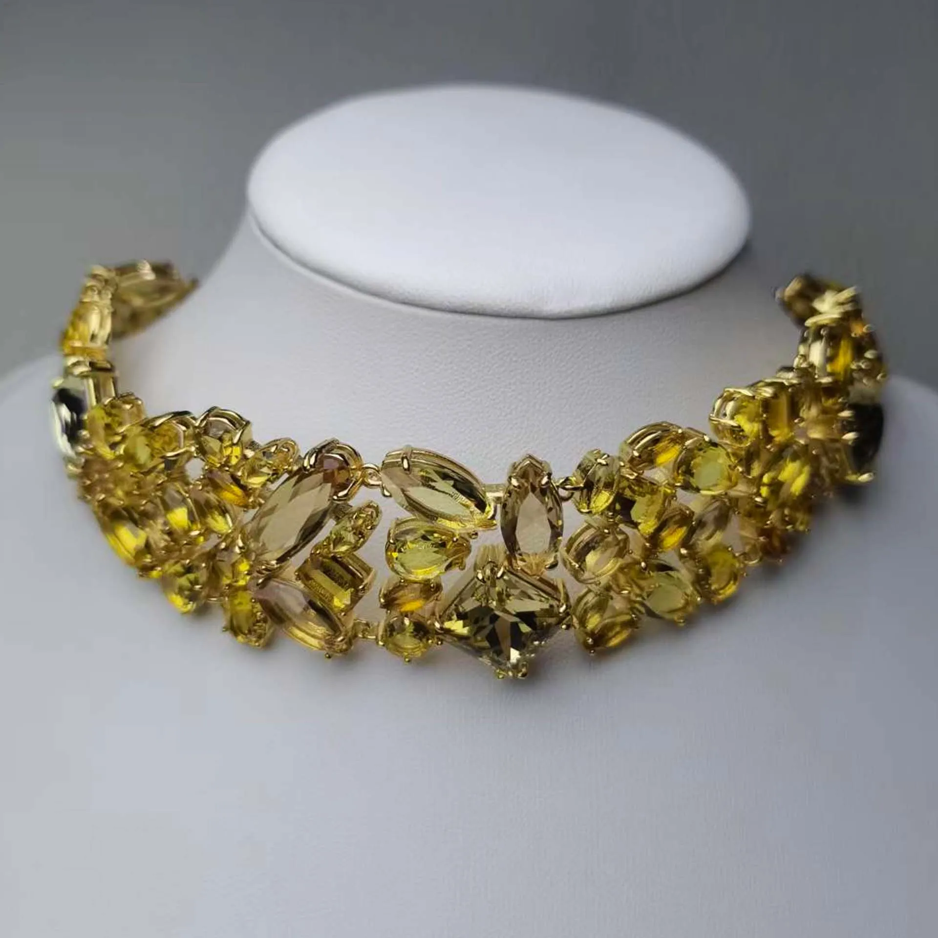 2026 Nieuwe Originele Dames Bruiloft Sieraden Ketting Hoogwaardige Fonkelende Cut Crystal Prachtige Geometrische Ketting Beste Geschenken