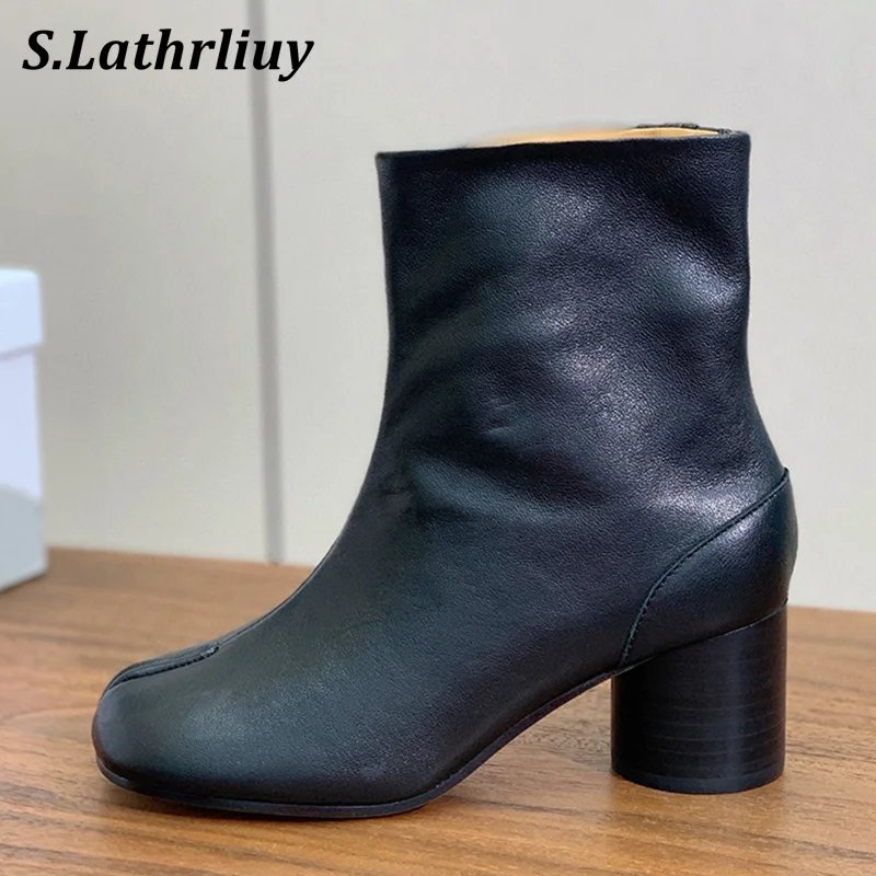 

Fashion High Heels Split Toe Boots Women's Genuine Leather Solid Color Ankle Botas Autumn Winter Button Chunky Heels Short Boots