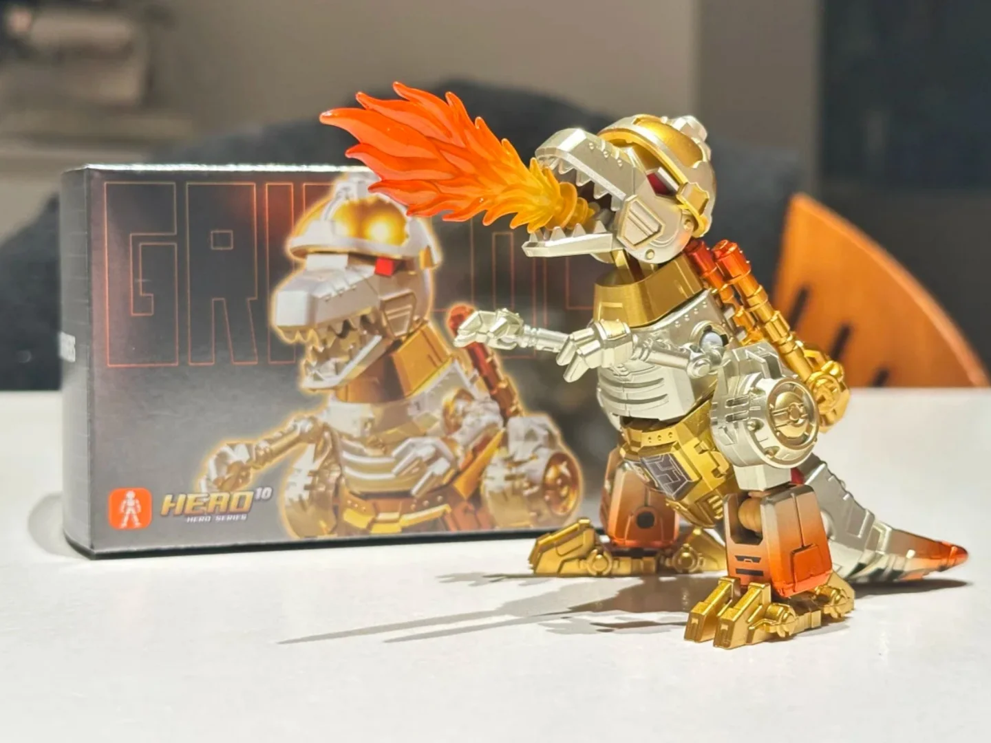 在庫あり Blokees トランスフォーマーズ イヤーブック 2026 恐竜隊組み立て玩具モデルコレクション ギフト玩具