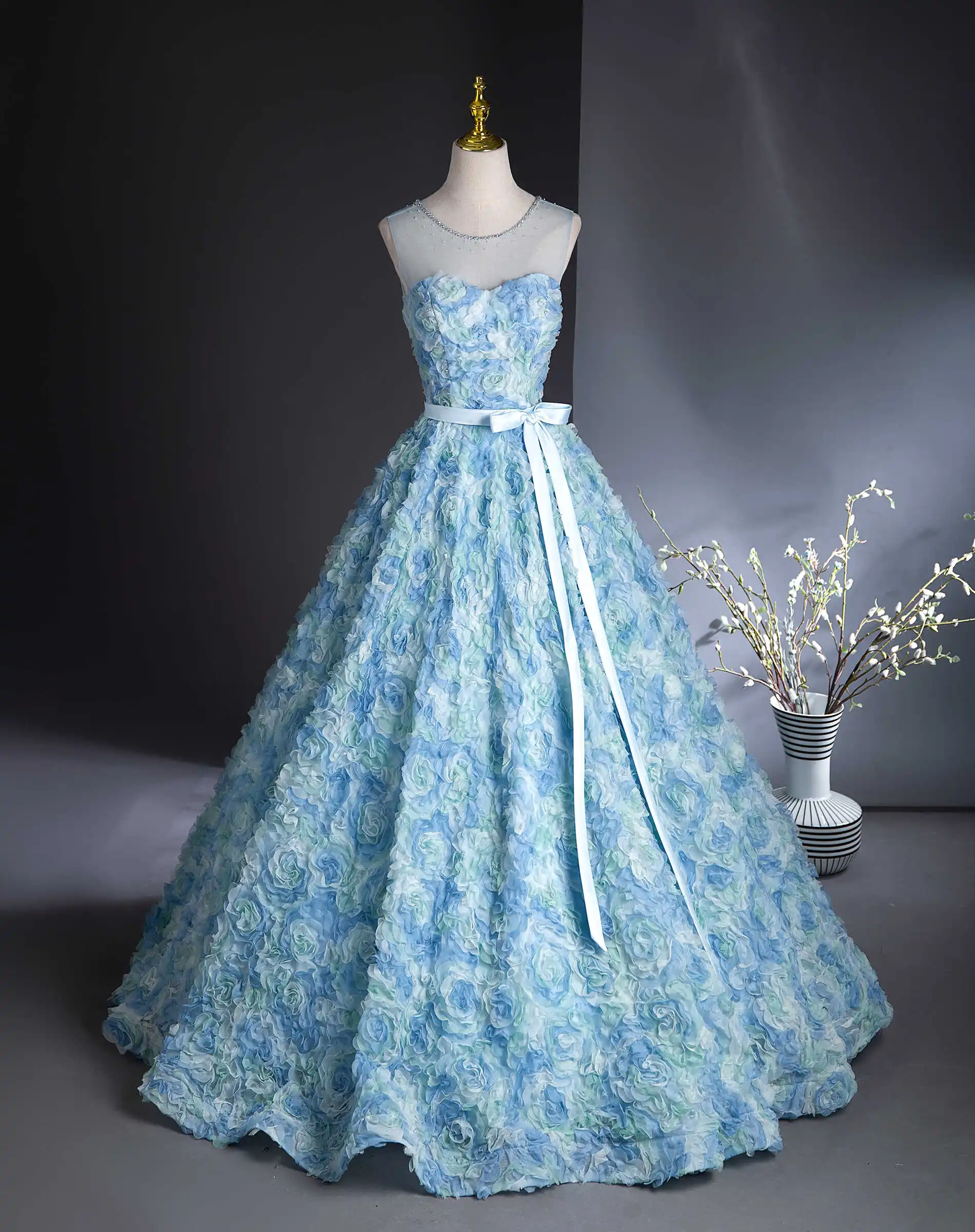 flowers beading princess ball gown court can customize make medieval dress renaissance Gown queen Victorian /Marie/drama/