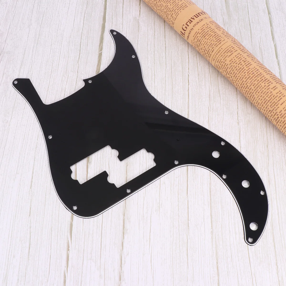 قسط الأسود Pb باس Pickguard 13 ثقوب المسمار خدش لوحة طبقة رقيقة واقية وشملت صالح ل P باس الغيتار Pickguard