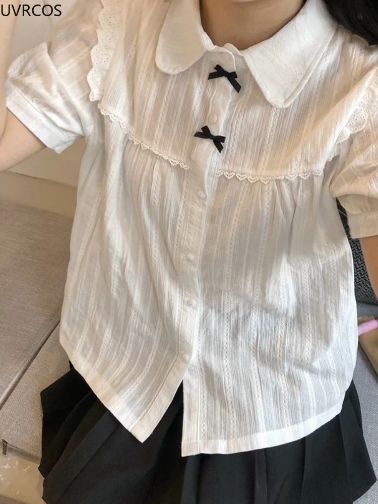 Blusa de encaje Lolita blanca Kawaii para Mujer, estilo gótico Preppy, camisa de manga corta con cuello Peter Pan Vintage, Top bonito de verano para