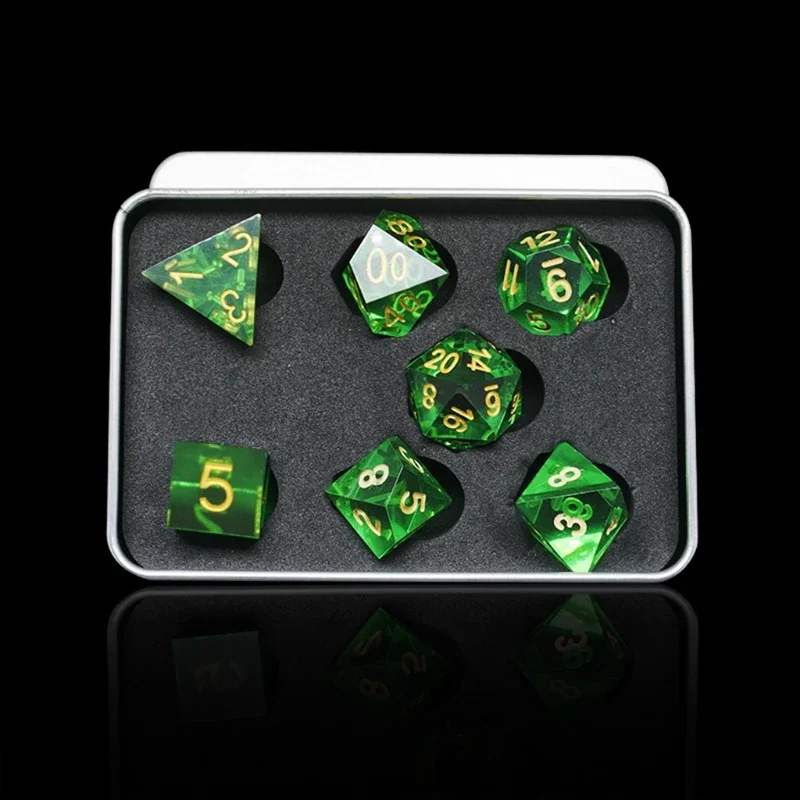 Juego de caja de dados de metal B36F con dados de tamaño estándar - 7 piezas D4 D6 D8 D10 D% D12 D20 en caja de metal