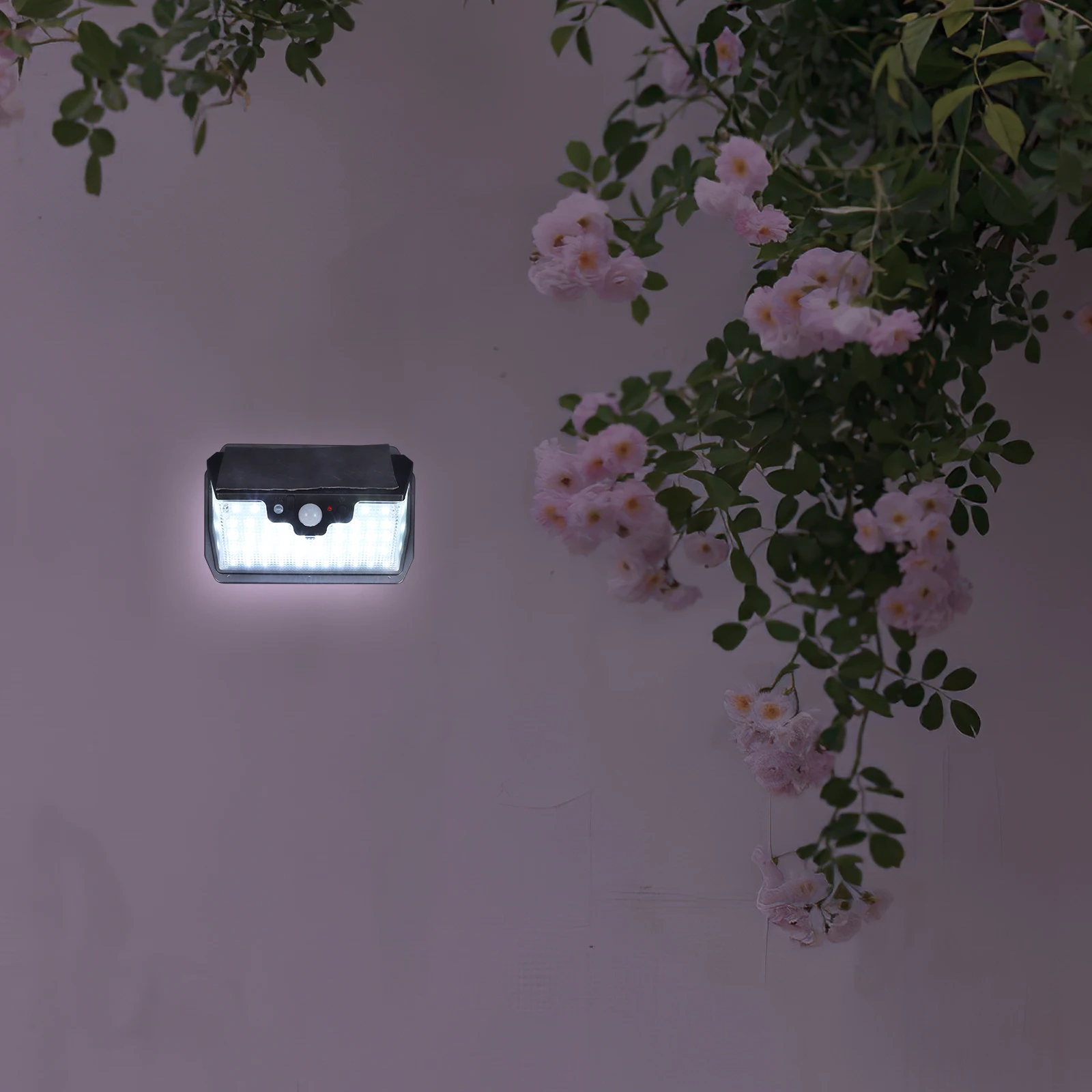 

Solar Powered Sensor Light 48LED Outdoor Waterproof Garden Spot Lighting Wall Lamp 2.5M Cable 5 8M Detection Range for Patio