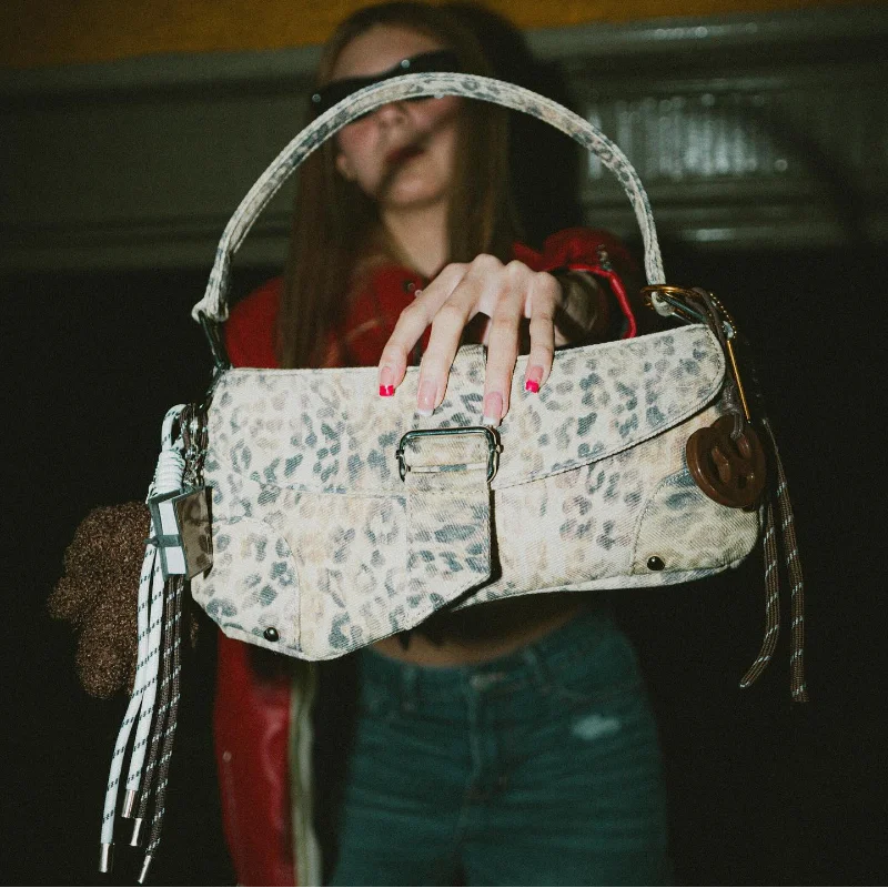 موضة قماش ليوبارد طباعة حقيبة كتف العلامة التجارية رائعة غير المتماثلة المرأة السرج حقيبة الراقية البقرة نمط جديد الأبيض حقيبة تحت الإبط #4