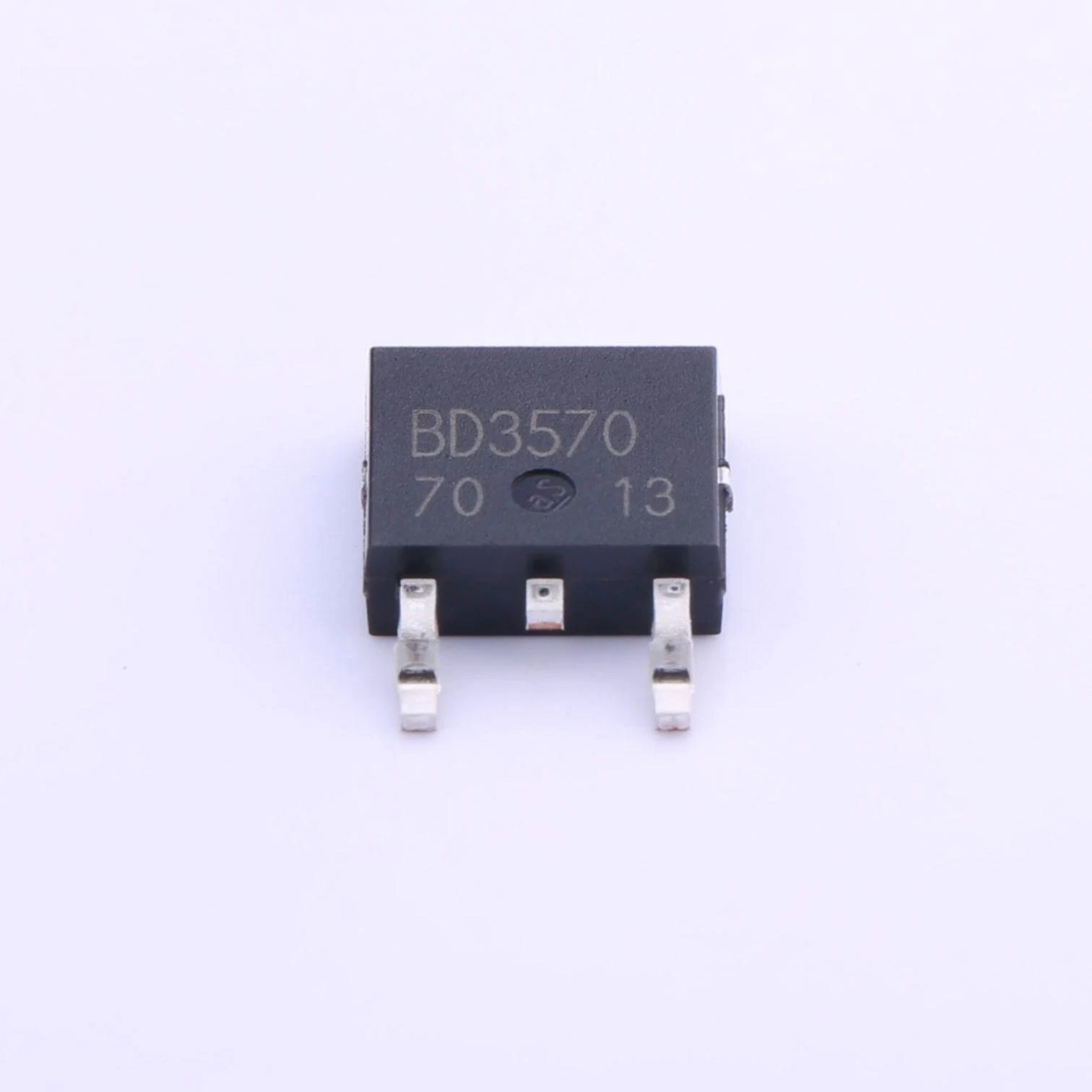 

20pcs/LOT BD3570FP-E2 Linear Regulators Vin=36V Vout=3.3V 55db 500ma