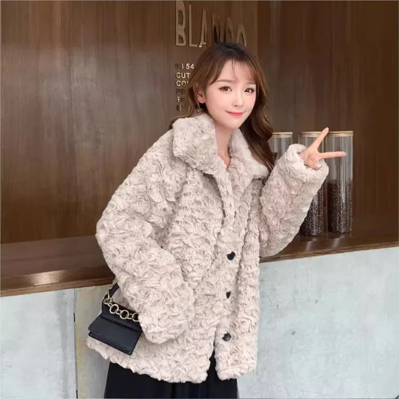 Manteau de fourrure mixte pour femmes, haut à boutons en relief, vêtements en fourrure à revers amples et à la mode