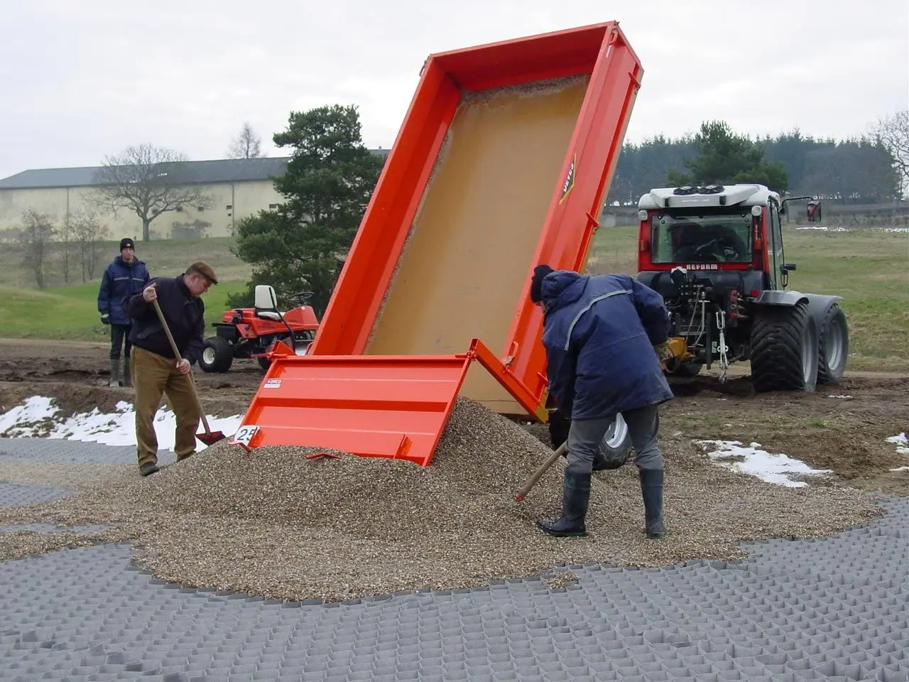 Ground Grid Paver Asphalt Roll Driveway Soil Stabilizers Parking Lot Paving System for Gravel Road view 6