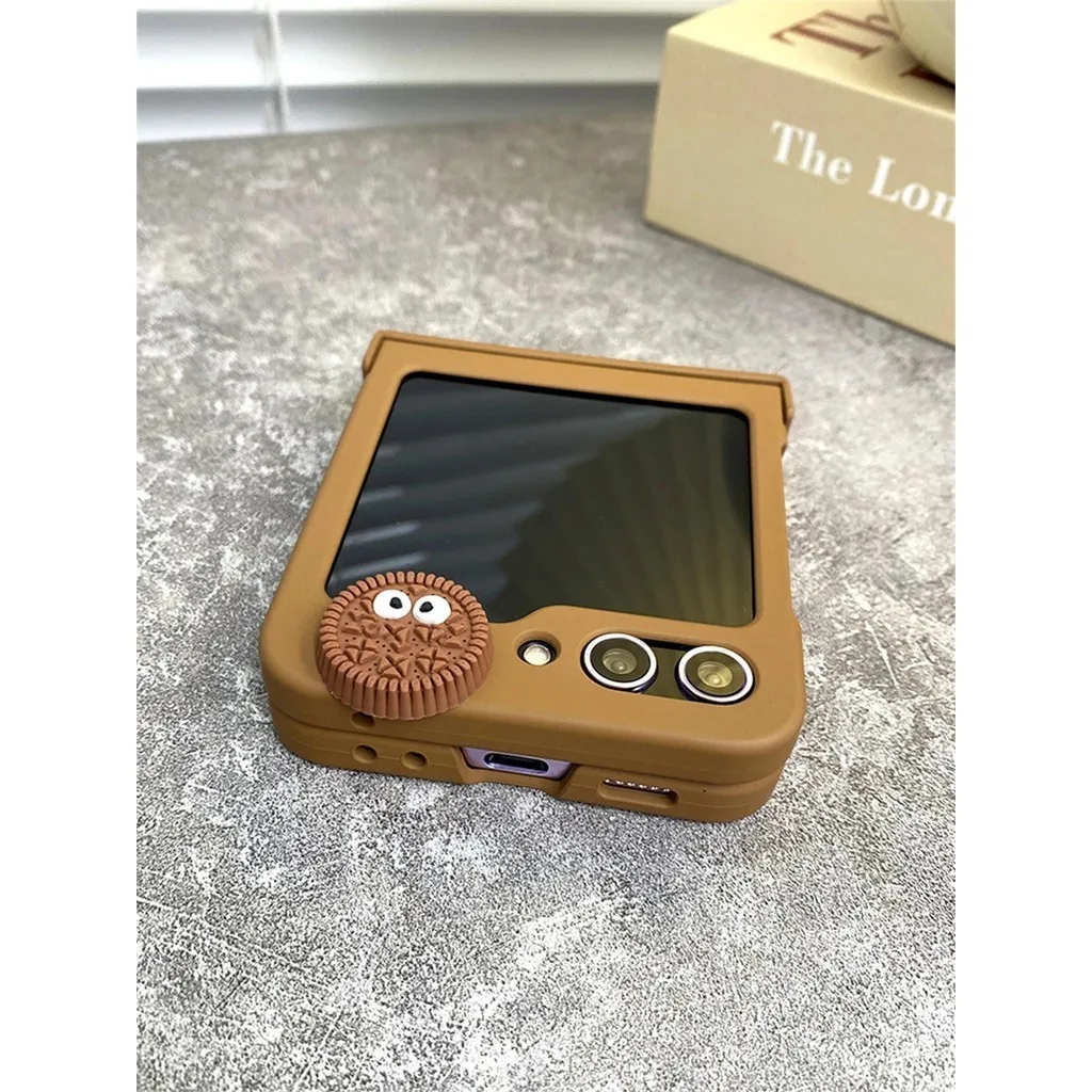 Cute Korean Portable Hand Strap Rope 3D Biscuit Cookie Brown Hinge Case For Samsung Galaxy Z Flip 6 5 4 3 5G Shockproof Cover