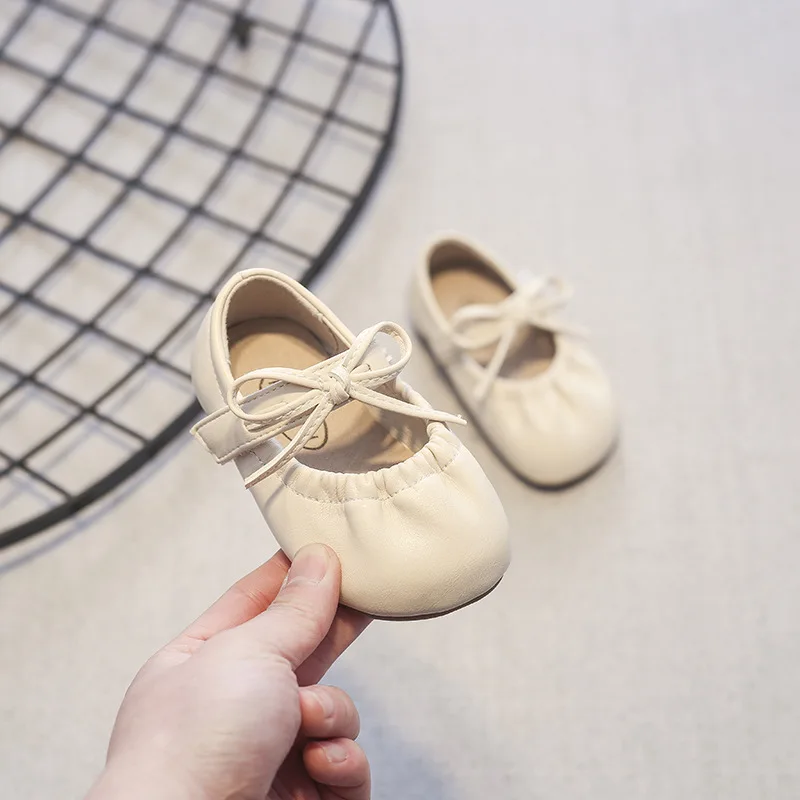 Girls Leather Shoes 2024 Autumn New Fashion Casual Soybean Shoes Velcro Small Children Princess Shoes Breathable Soft Bottom