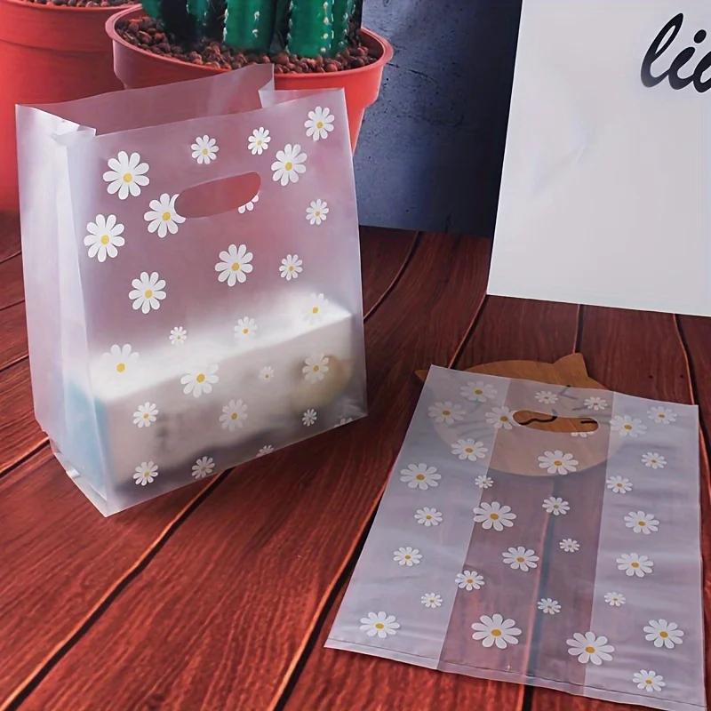 100pcs Reusable Transparent Daisy Gift Bags - Crystal Clear Small Bags for Candy, Cookies, Fruits, and Party Favors - Perfect fo