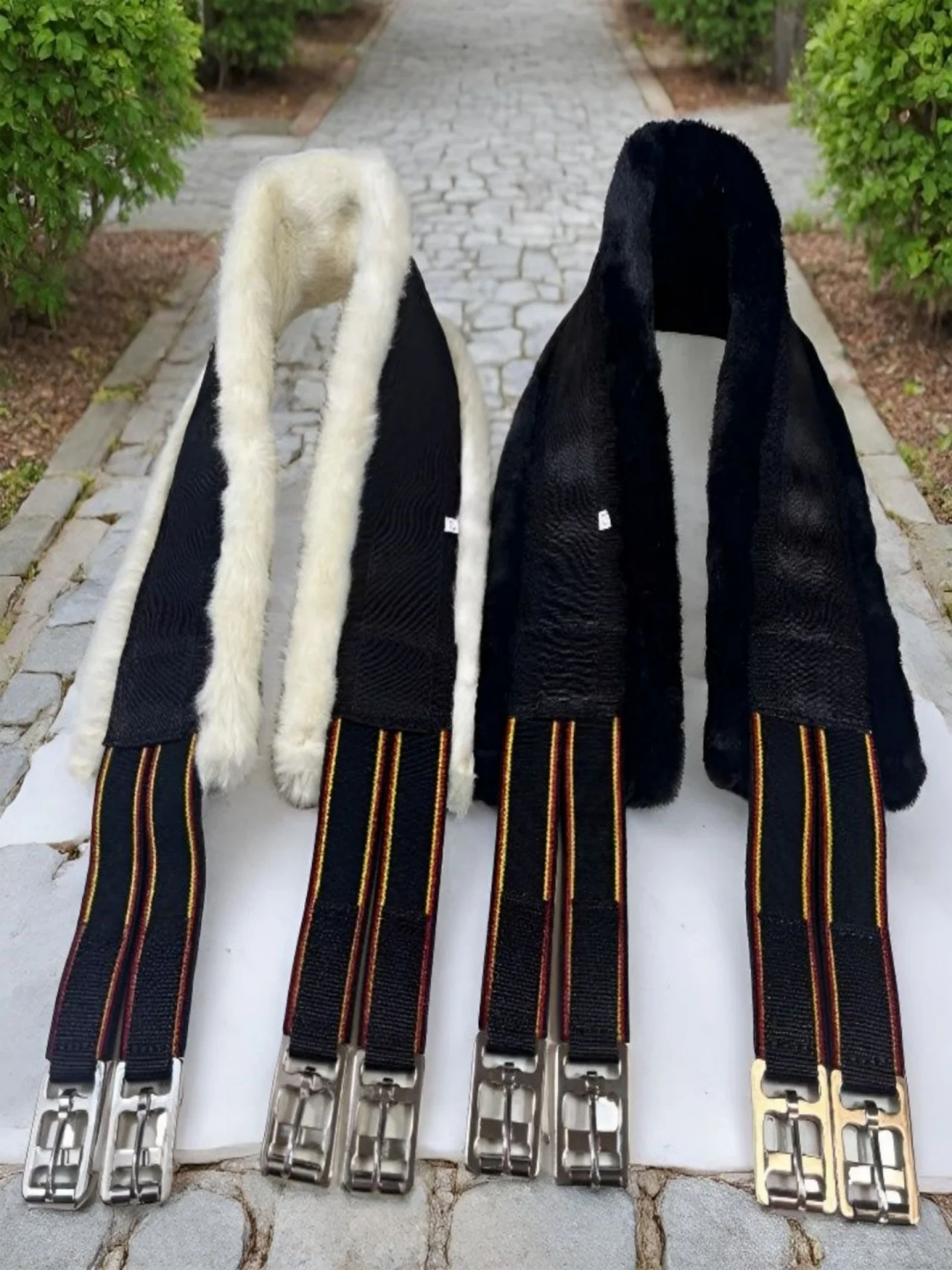 british-style-furry-saddle-belt-warm-fleece-lined-metal-buckle-riding-equipment-saddle-accessories-anti-burn-belly-strap
