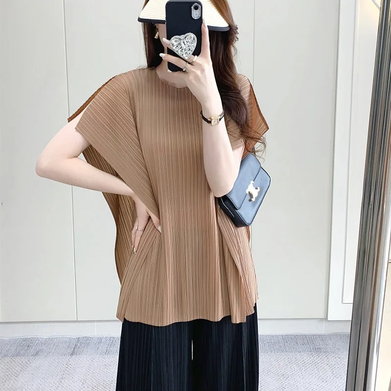  Pleated T-Shirt 2026 Summer New Loose Split Sleeve Simple Casual Fashion Women's Draped Elastic Commuter No-Iron Top