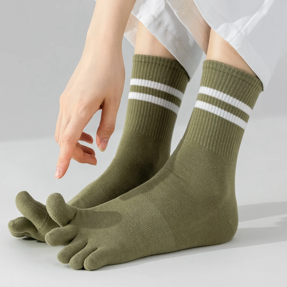 5 Pairs Toe Socks Women Five Finger Socks Sports Socks with Separate Fingers Cotton Yoga Pilates Socks Mid Tube Crew