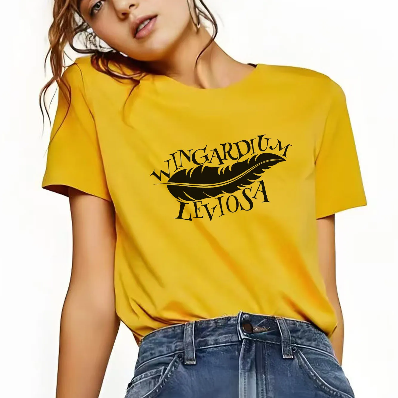 Modna koszulka damska z krótkim rękawem, z nadrukiem piór, uniwersalna, codzienna, odpowiednia na każdą porę roku.