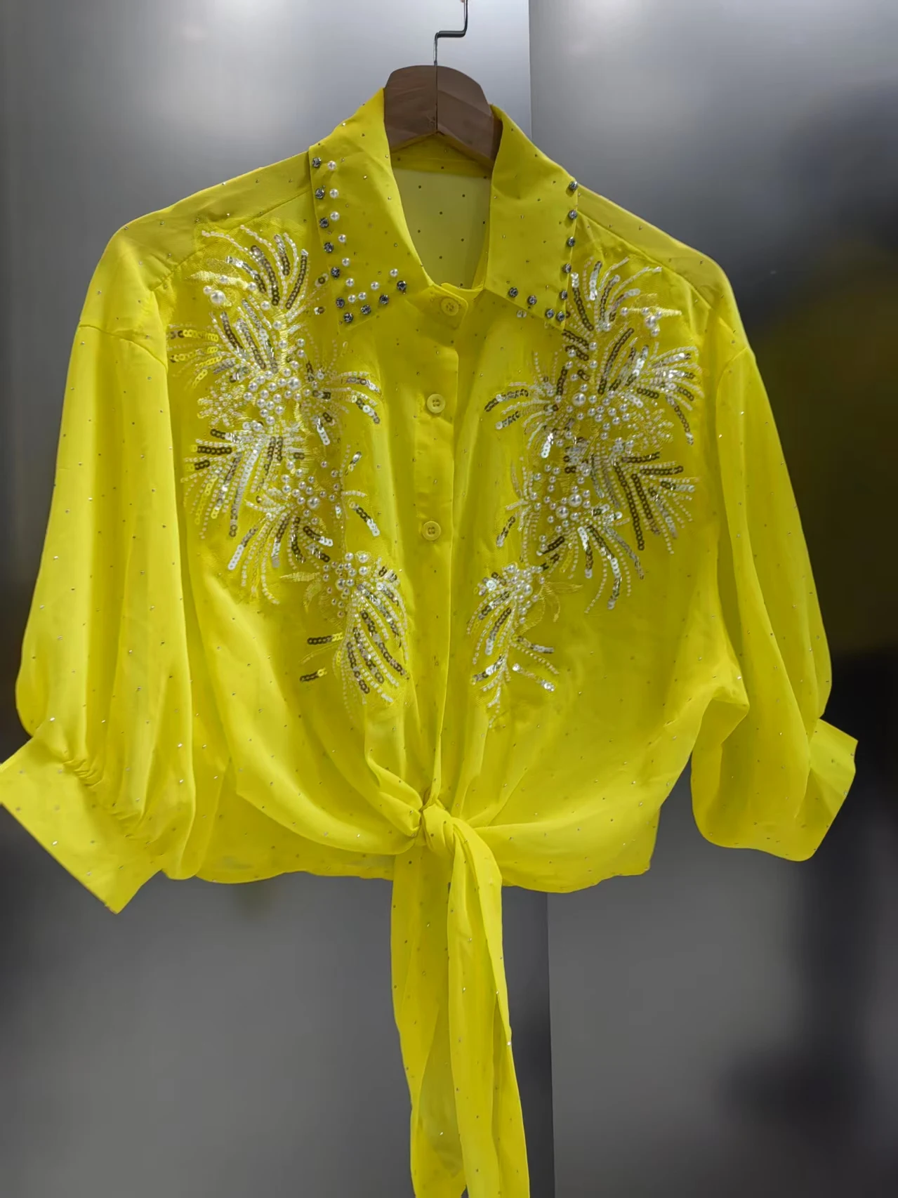 Sommer-Chiffon-Tops mit Laternenärmeln, bestickte Blusen, Hemden für Damen, Strickjacken, Sonnenschutz-Top, koreanische beliebte Kleidung – Detail 4
