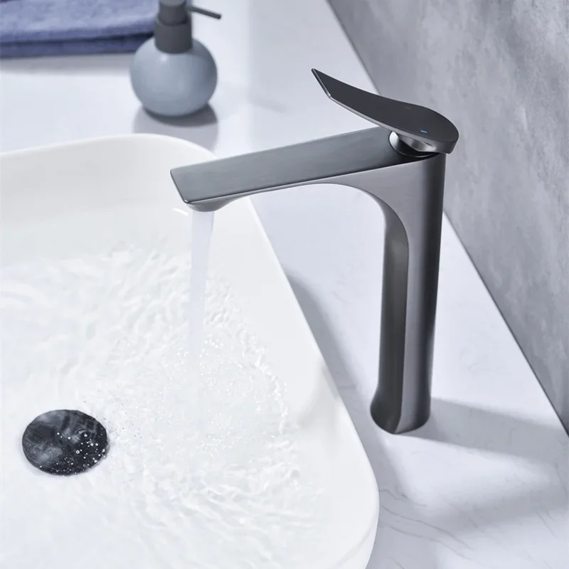 Basin Faucets Gun Grey/Black/Chrome/Brushed Gold Hot & Cold Water Mixer Countertop Basin Sink Copper Tap Bathroom Accessories