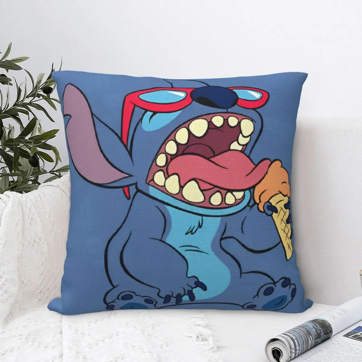 

Наволочка Stitch Kawaii с героями мультфильмов, современный чехол для подушки, полиэстер, графический чехол для подушки, наволочки для дивана, домашний декоративный