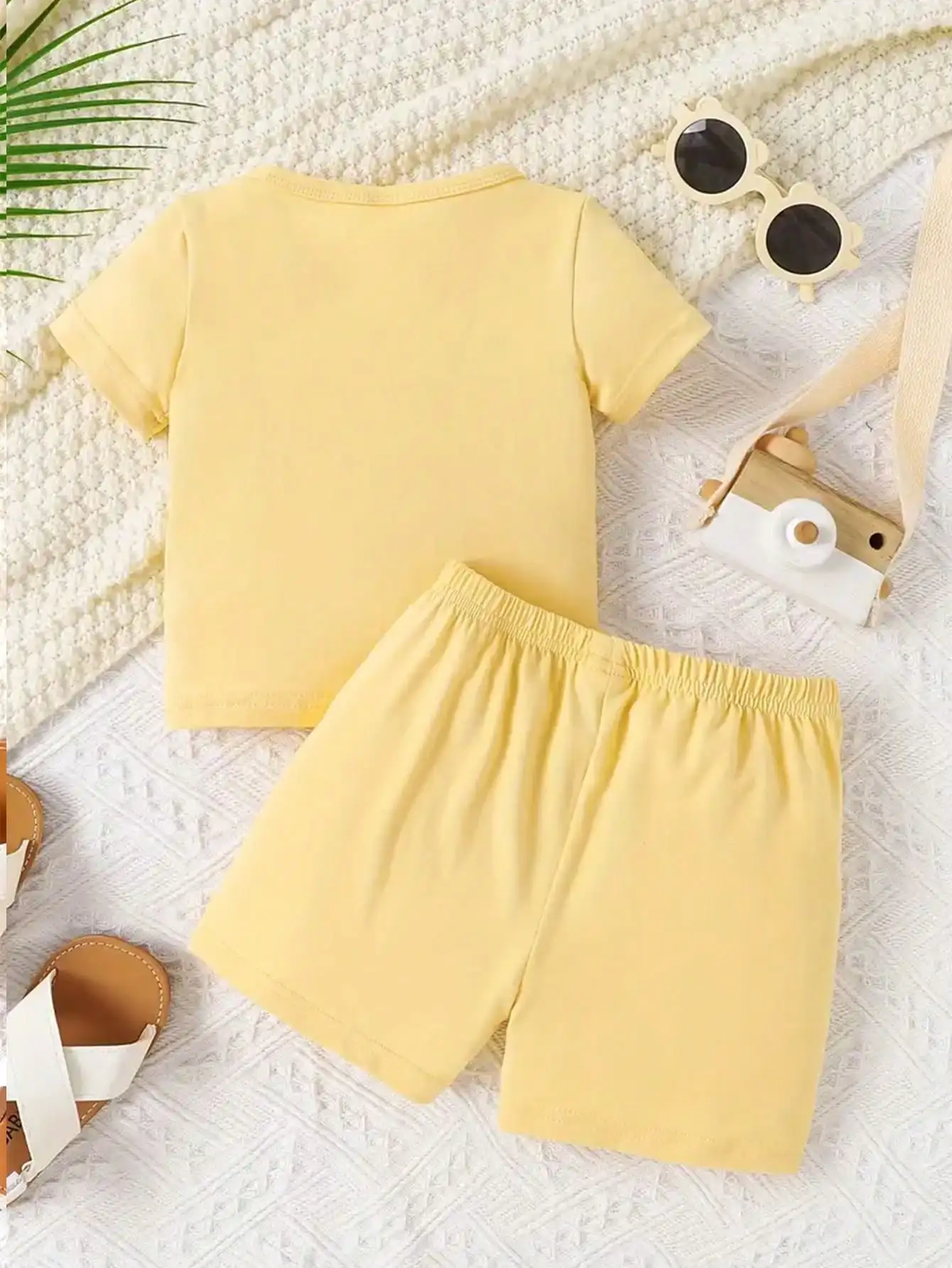 2026 Mädchen-Liebesbrief-Print Zweiteiler-Set Rundhals-Kurzarm-T-Shirt + lockere einfarbige Shorts Sommer-Set – Detail 15