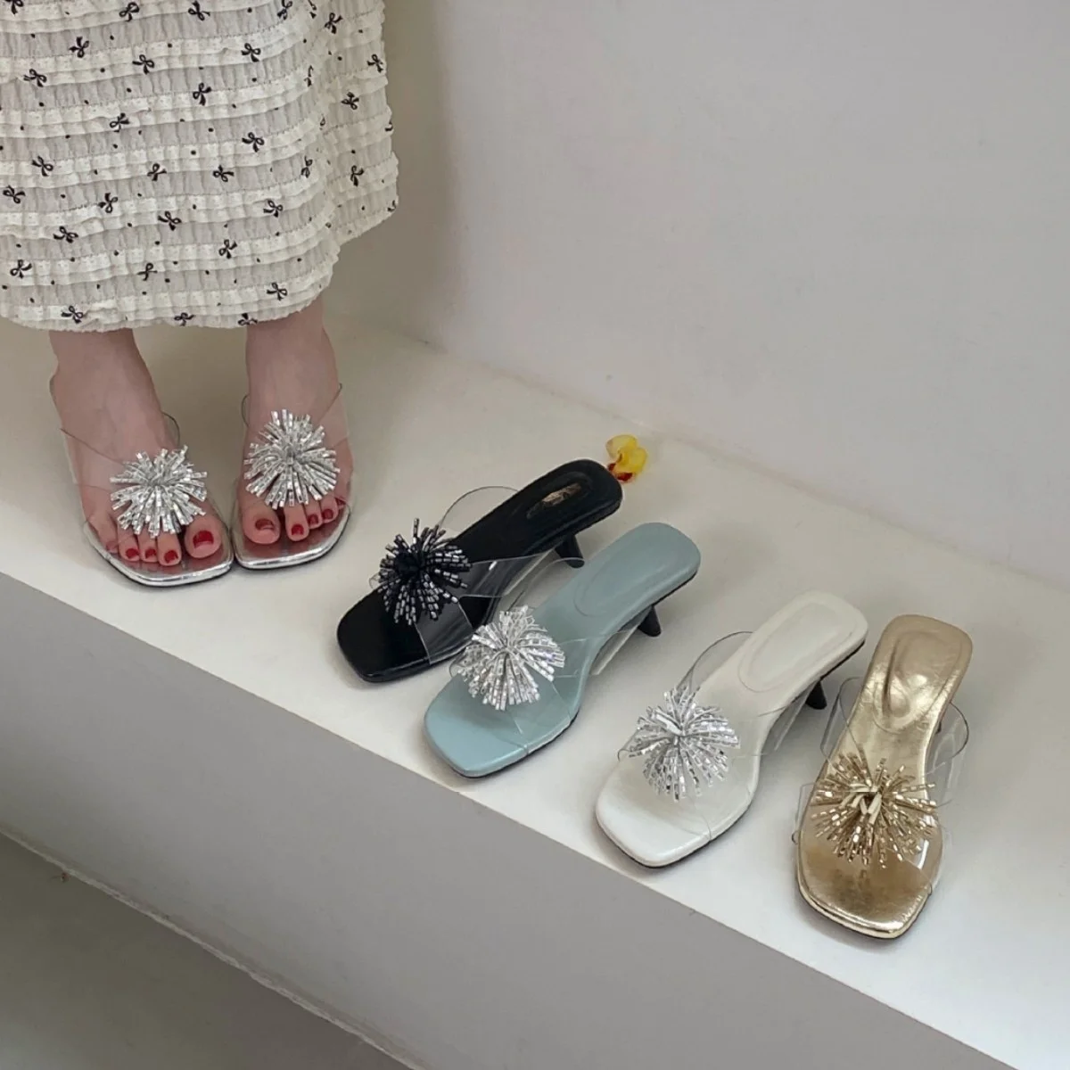Fashion Designed Transparent Women Slippers Crystal Shoes Square Heels Pumps Slides Sandals Ladies Slippers Shoes Sexy High Heel