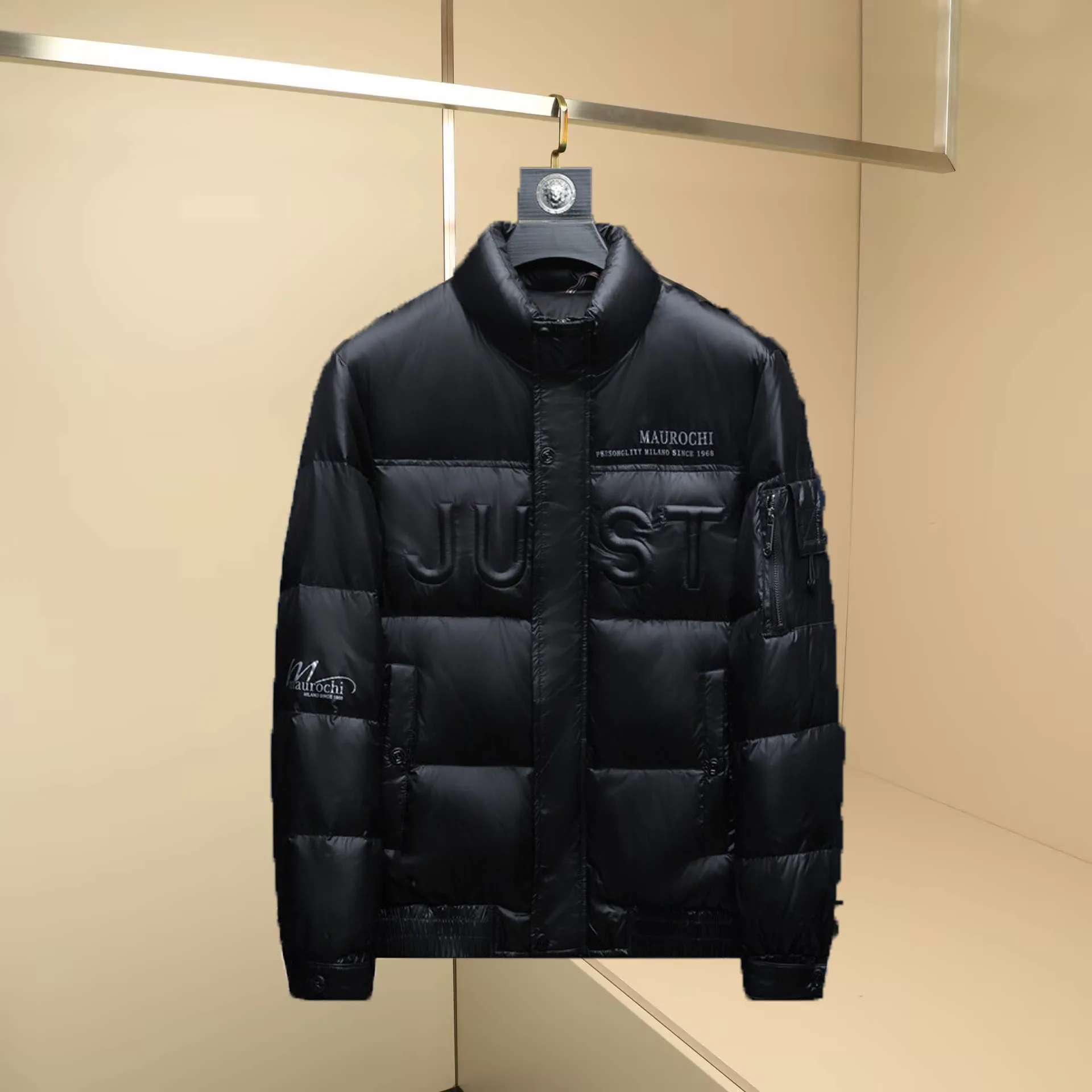 

New 2025 Men's High-End Winter Jacket Glossy Duck down Short Coat Warmth Windproof Fashion Urban Style Polyester Fiber