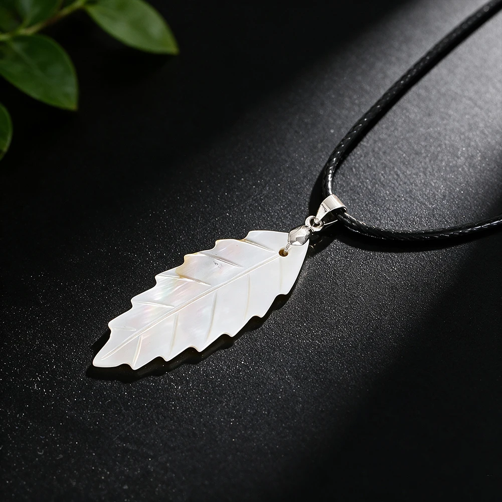 Natural Mother of Pearl Feather Pendant Necklace Hand Carved MOP Charm for Women Boho Jewelry DIY Making Supplies Gift Christmas