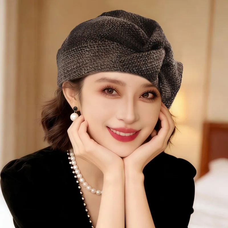 Knot Design Beret Retro Luxury Style Stereo Light Luxury Warm Hat for Women
