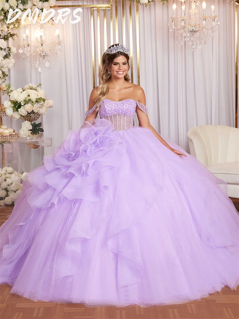 

Charming lavender Quinceanera Dress Sparkling sweetheart collar Party Dress Ball Gown Elegant 3D flower Sweet 16 Party Gown