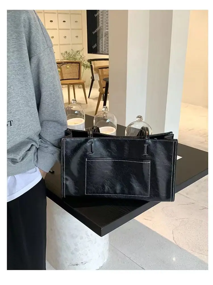 Fashion Trend Lady Commute Tote Bag High Quality Large Capacity Shoulder Bag Women Design Sewing Thread All-matching Daily Bag