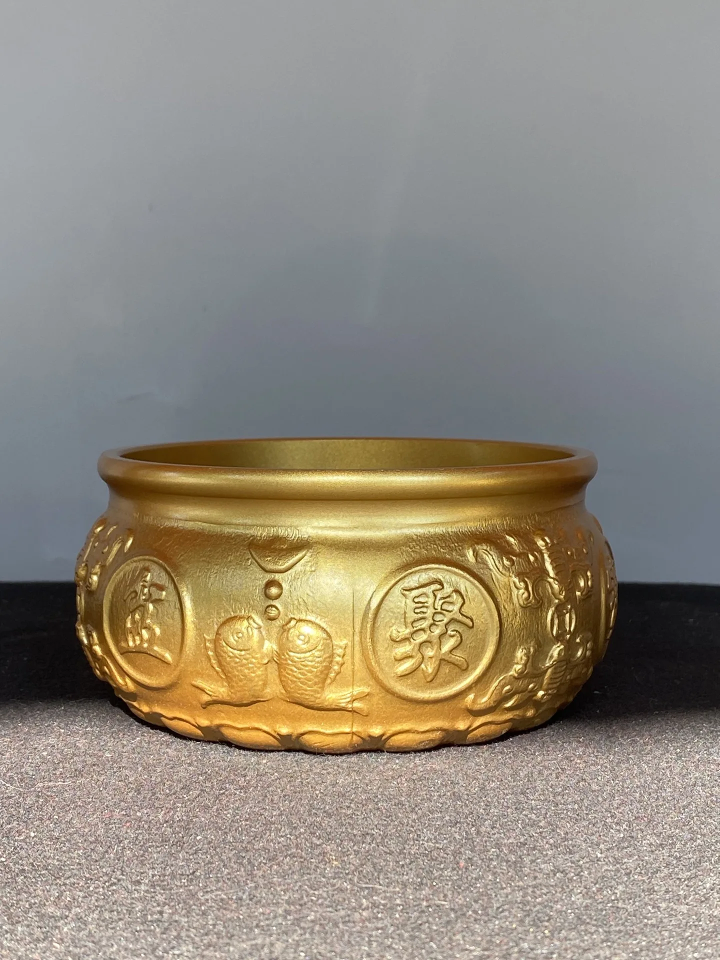 Brass Eight Blessings Gathering Treasure Pot Fish bat pattern Treasure Basin Stationery screen Amass wealth Ornaments