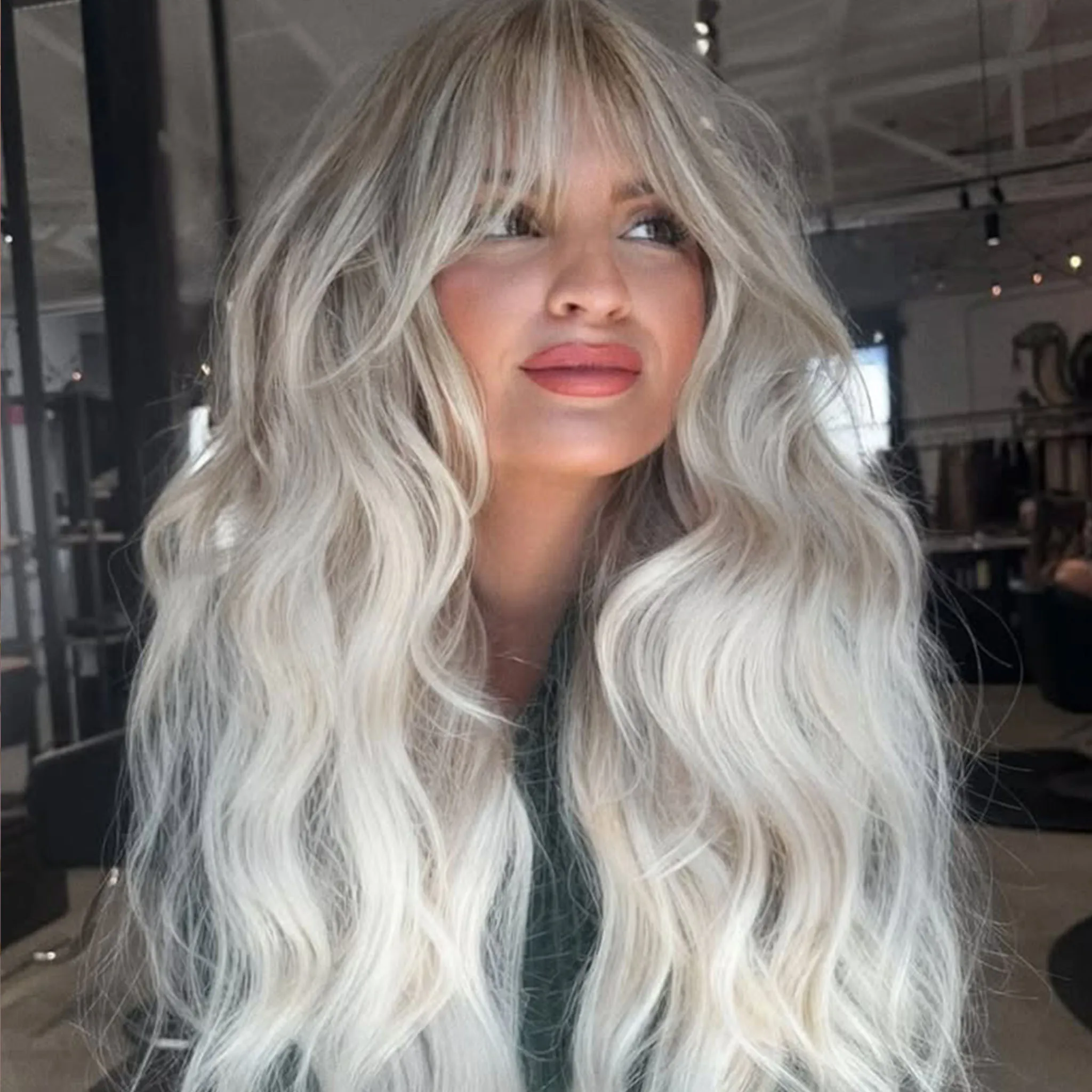 Weiße Platinblonde Vollspitzenperücke mit Pony, Europäisches Echthaar, Natürlicher Haaransatz, Ombre, Kleberlos, 360 13x6 Spitzenfrontperücke mit Pony – Detail 1