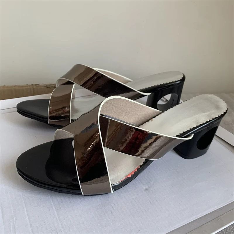 Casual Summer Flip Flops Fashion Thick High Heels Slipper Beach Shoes for Women Gold silver Mules Shoes Women 2021 Plus size