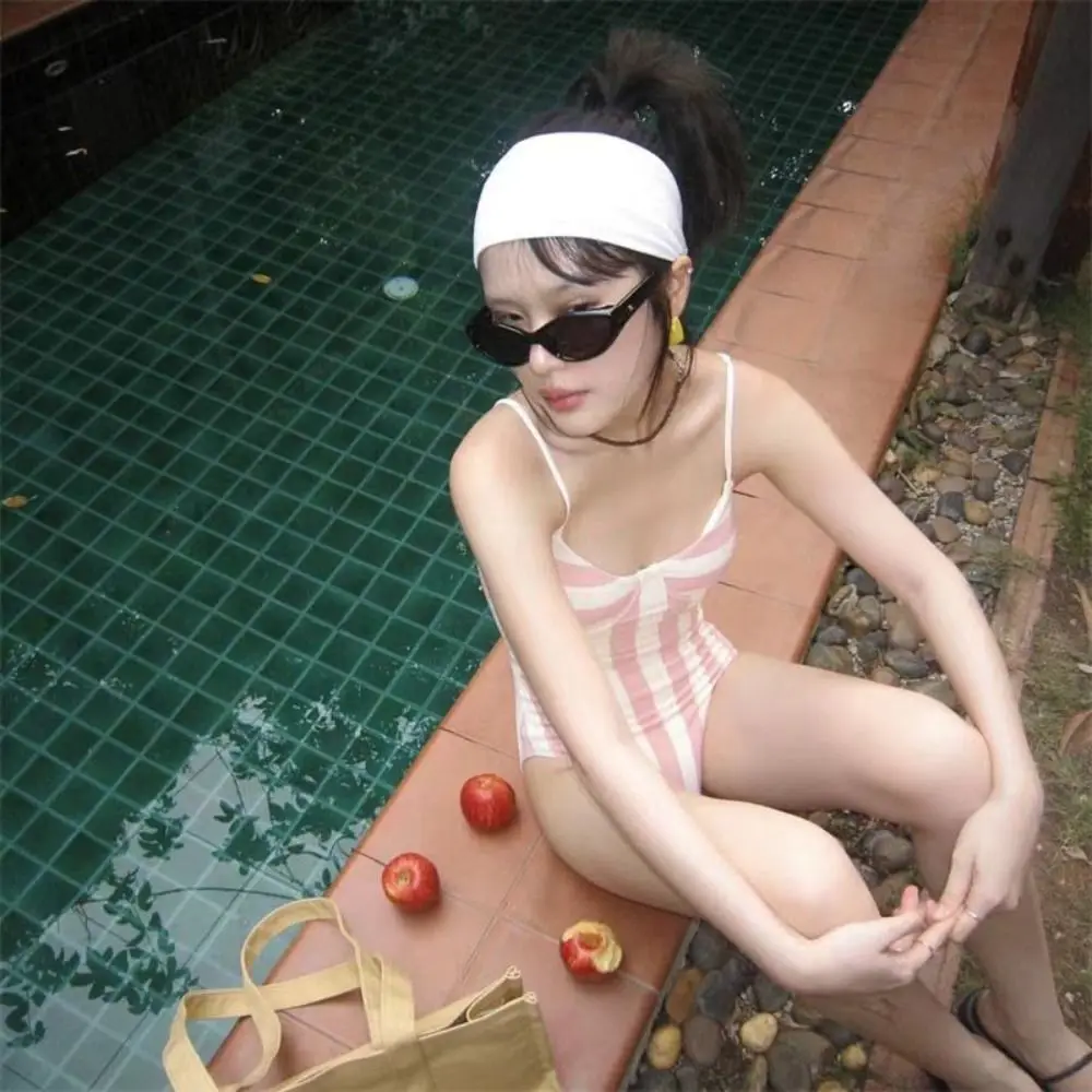 

Retro Stripe Women Swimming Suit Pink Striped Belly Cover Up Girls Swimwears Backless Hot Spring Sports Swimsuit Beach Vacation