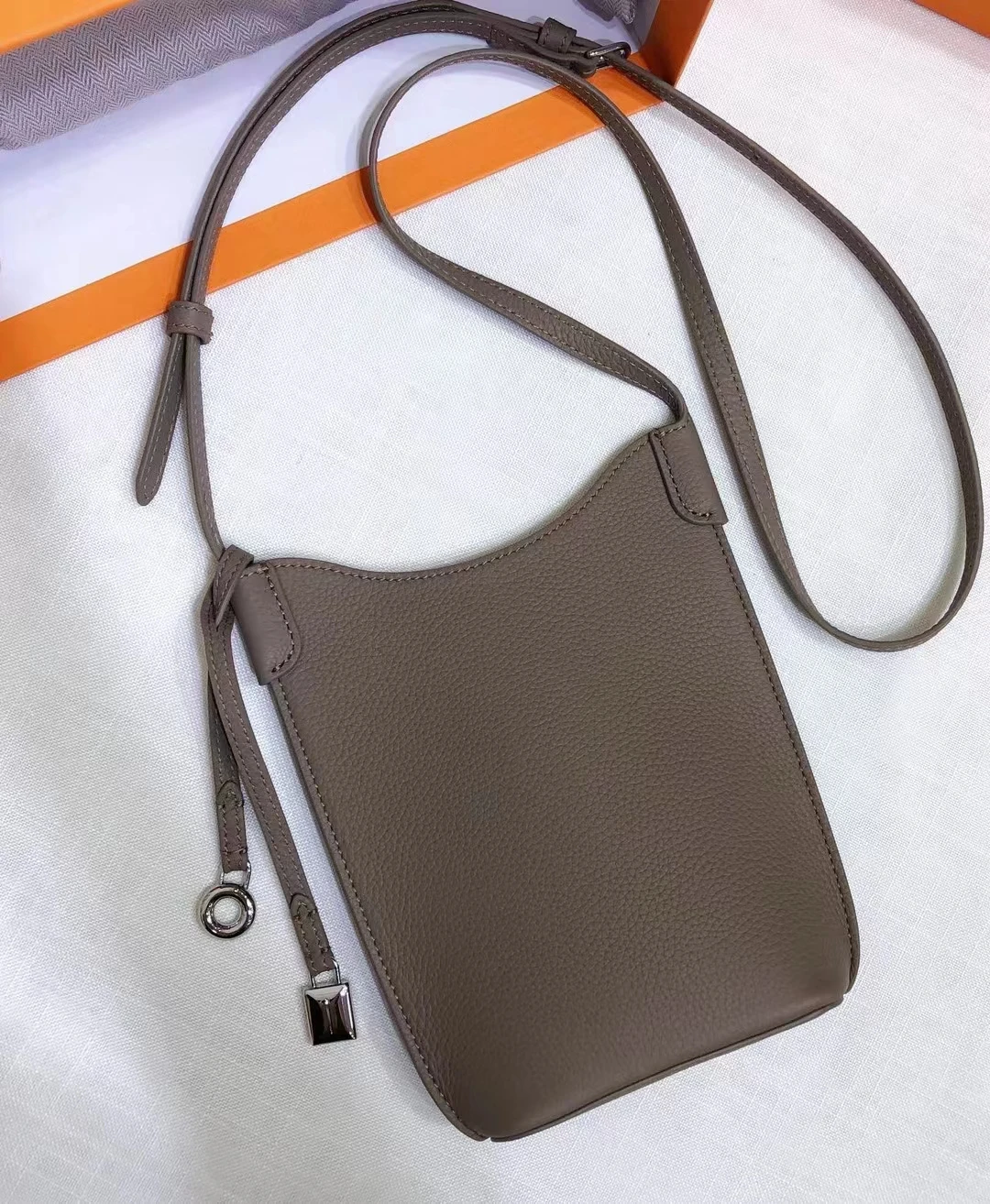 2024 New Brand Design Fashion TOGO Cowhide Shoulder Crossbody Mobile Phone Bag Light Luxury Casual All-match Mini Bags For Women