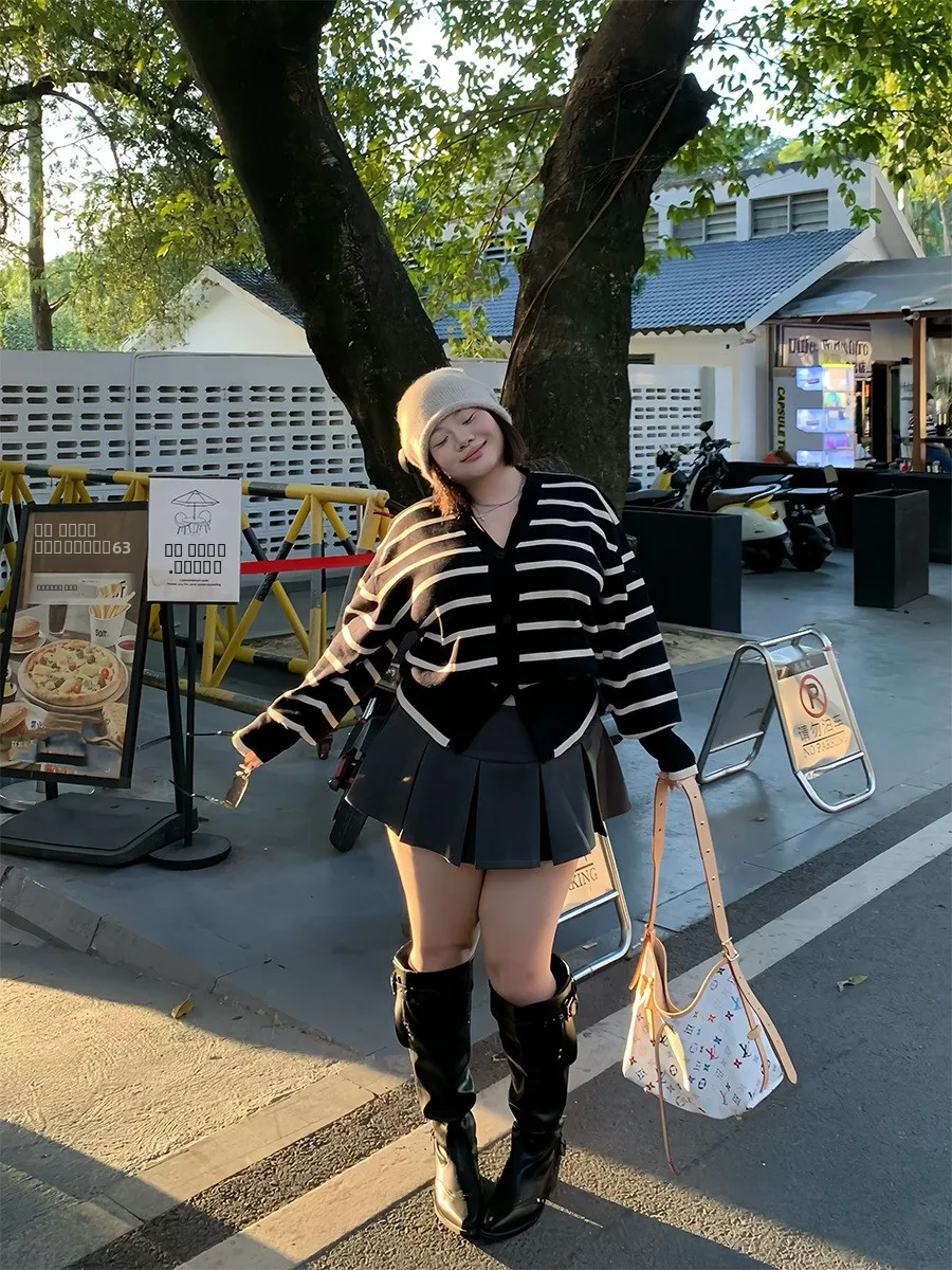 

Модный полосатый кардиган с V-образным вырезом большого размера, топ для ношения под одеждой, в корейском стиле, из смесового полиэстера