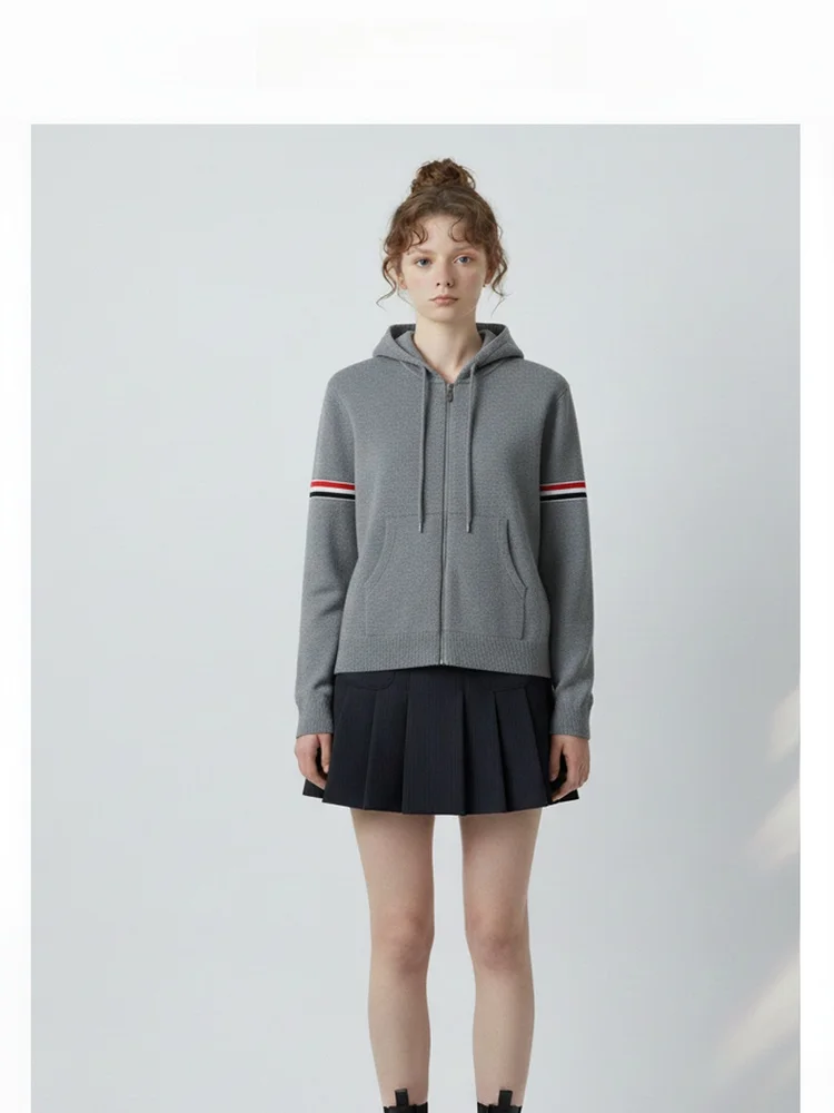 

Новый шерстяной кардиган с капюшоном на молнии, свободного кроя, в стиле колледж, с двойной молнией, цветными полосами, теплый, весенняя верхняя одежда 2025 года