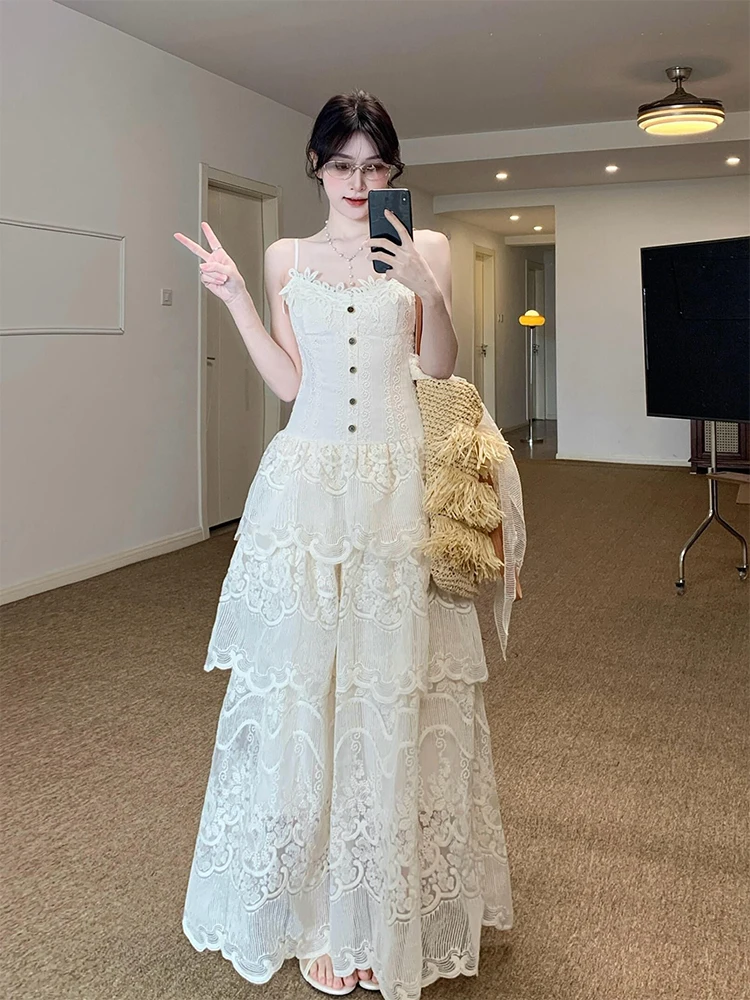 Beach Vacation Style Lace Trim Splice Strap Dress Summer 2026 Waist Cinching Slimming Cake Long Skirt A-Line Gown V-Neck Unlined