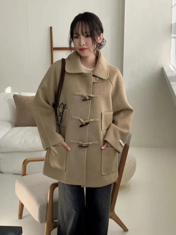 Ele Women's Woolen Coat with Multiple kets And Horn Buttons for Autumn Winter Spring Season Faionable Retro Sle