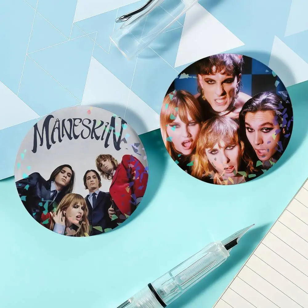 Rock Music Band M-Maneskin Laser Badge Round Exquisite Brooches Creative Pins for Clothes Hat Accessories