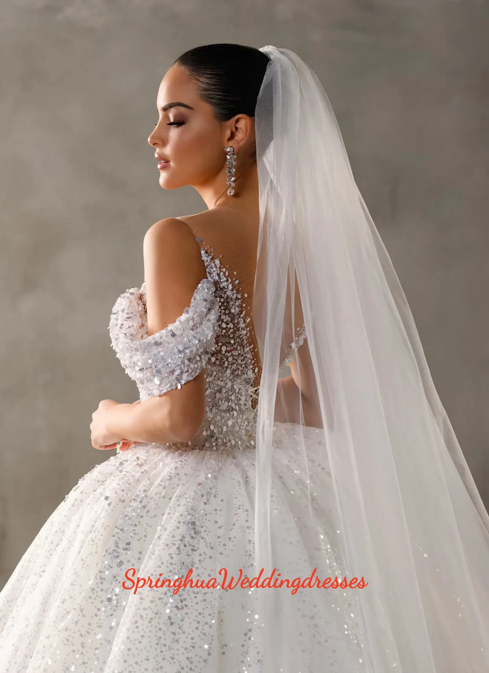 Sparkly Ball Gown Wedding Dress Sequins Bridal Gowns Sheer Neck Off Shoulder Sleeveless Sweep Train Customized Vestidos De Novia