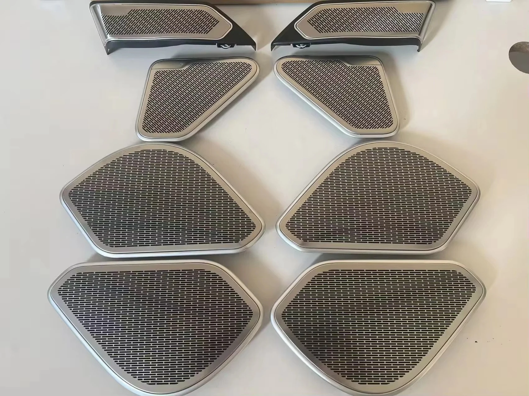 Anti-Scratch Stainless Rear Side Audio Speaker Cover Fit For Range Rover Executive L460 2022-2026Interior Decor Panel