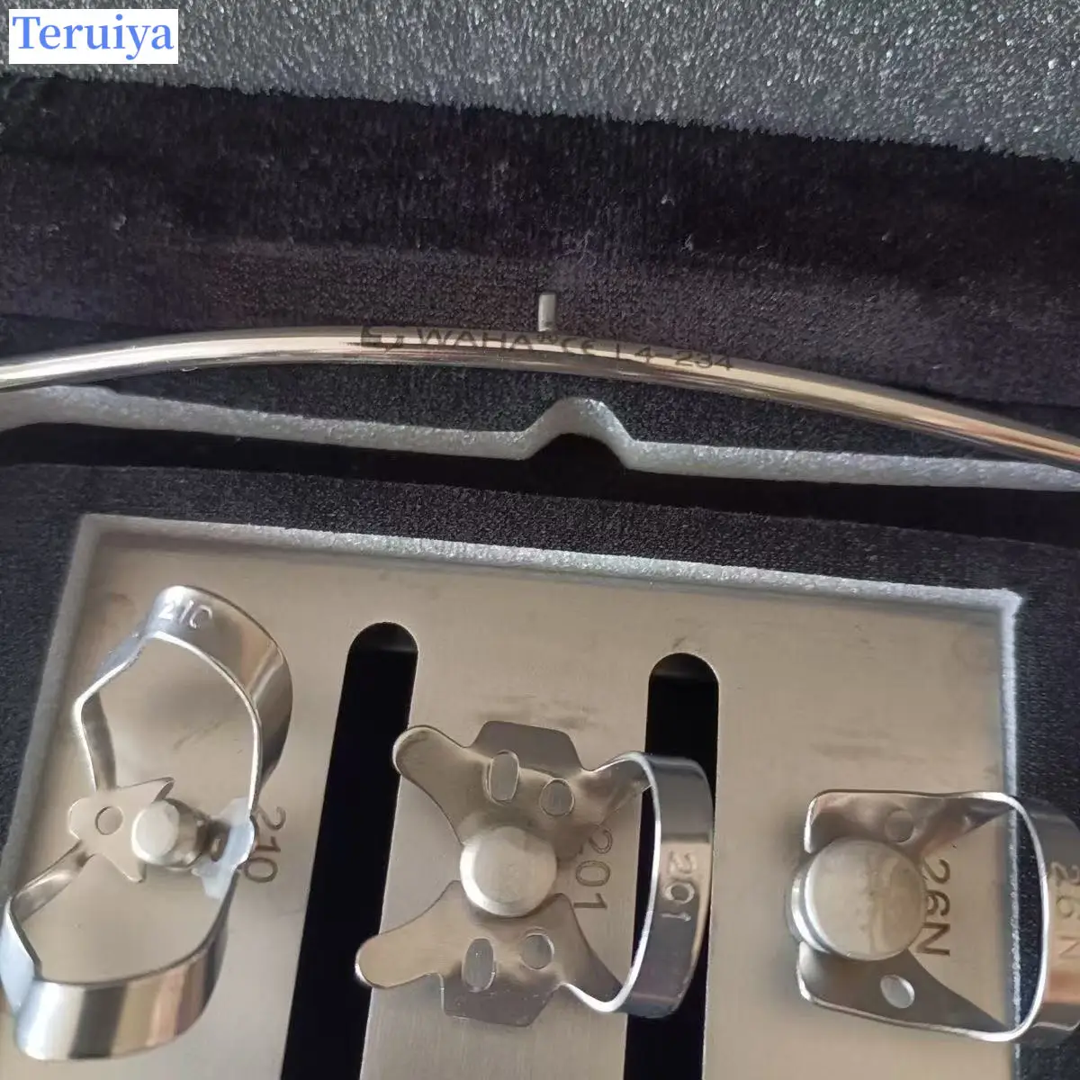Professional Clinical Dental Oral Dam Kit | Precision Oral Dam Punch Tool | High-Quality Instruments for Endodontic Treatment &
