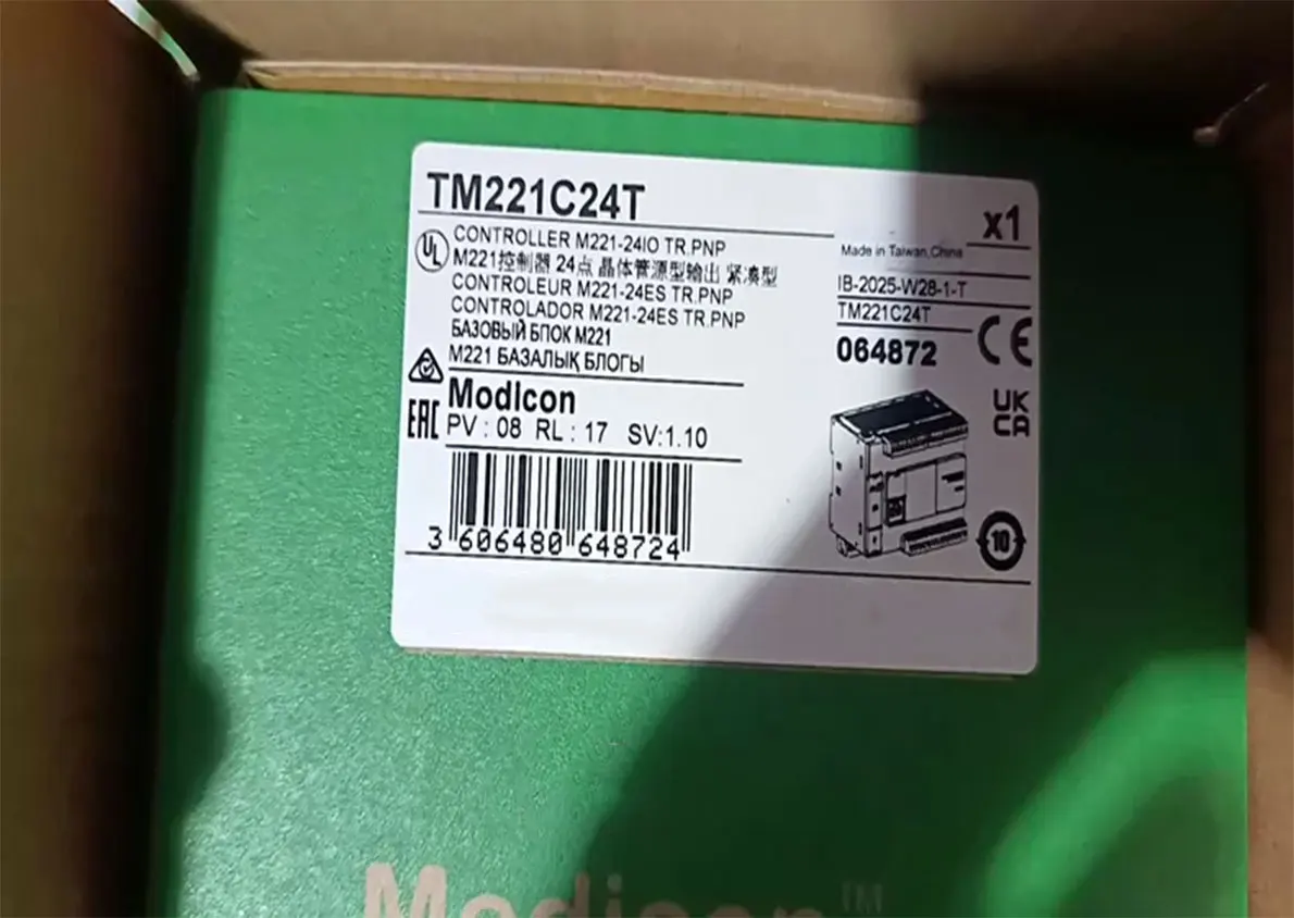 Brand New TM221C24T TM221C24R TM221C24U One Year Warranty