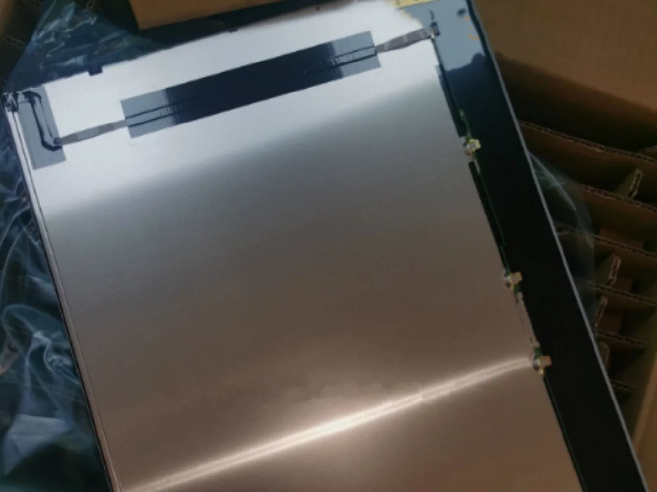 

LQ190E1LW72 LCD display screen