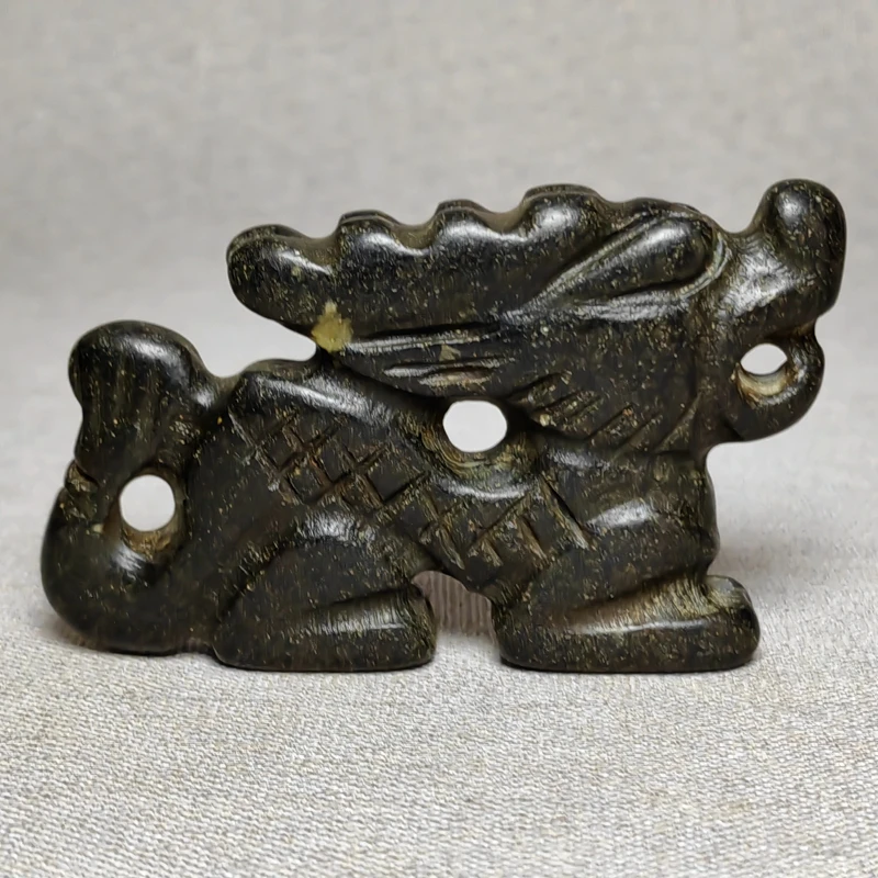 YIZHU CULTUER ART Size 7.7×5×1.4cm Chinese Hongshan Culture Black Magnet Jade carved Dragon Pendant Collection