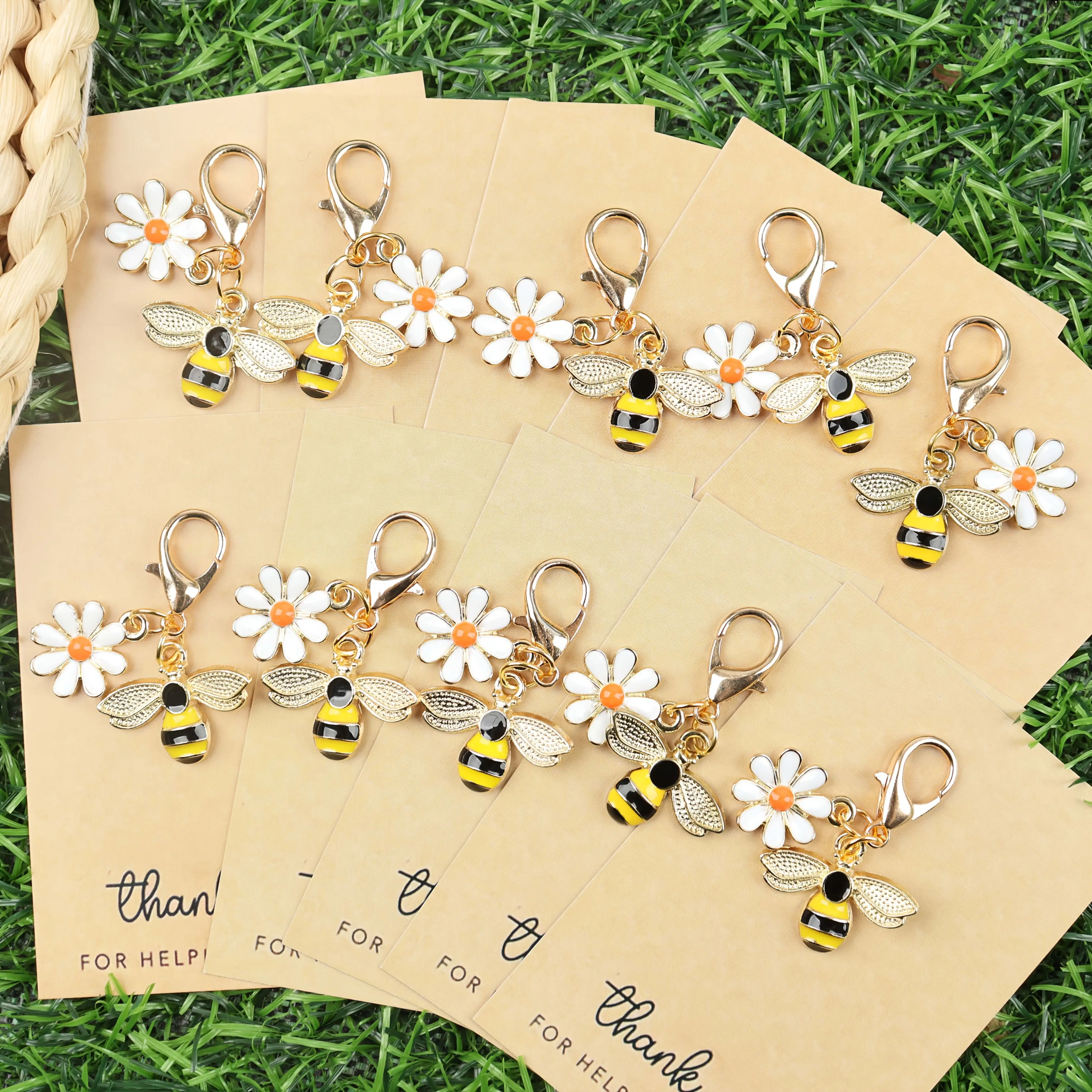 5 ΡΡ., ΠΌΠΈΠ»ΡΠΉ Π±ΡΠ΅Π»ΠΎΠΊ Π΄Π»Ρ ΠΊΠ»ΡΡΠ΅ΠΉ Ρ ΠΈΠ·ΠΎΠ±ΡΠ°ΠΆΠ΅Π½ΠΈΠ΅ΠΌ Π±ΠΎΠ»ΡΡΠΎΠΉ ΠΏΡΠ΅Π»Ρ ΠΈ ΡΠΎΠΌΠ°ΡΠΊΠΈ, ΠΌΠΈΠ»ΡΠΉ ΡΠΏΠ»Π°Π² Π΄Π»Ρ ΠΏΡΡΠ΅ΡΠ΅ΡΡΠ²ΠΈΠΉ, ΠΌΠΈΠ½ΠΈ-ΠΏΠΎΠ΄Π²Π΅ΡΠΊΠ° Π΄Π»Ρ ΠΊΠ»ΡΡΠ΅ΠΉ, ΠΈΠ΄Π΅Π°Π»ΡΠ½ΡΠΉ ΠΏΠΎΠ΄Π°ΡΠΎΠΊ Π½Π° Π΄Π΅Π½Ρ ΡΠΎΠΆΠ΄Π΅Π½ΠΈΡ 5 ΡΡ., ΠΌΠΈΠ»ΡΠΉ Π±ΡΠ΅Π»ΠΎΠΊ Π΄Π»Ρ ΠΊΠ»ΡΡΠ΅ΠΉ Ρ ΠΈΠ·ΠΎΠ±ΡΠ°ΠΆΠ΅Π½ΠΈΠ΅ΠΌ Π±ΠΎΠ»ΡΡΠΎΠΉ ΠΏΡΠ΅Π»Ρ ΠΈ ΡΠΎΠΌΠ°ΡΠΊΠΈ, ΠΌΠΈΠ»ΡΠΉ ΡΠΏΠ»Π°Π² Π΄Π»Ρ ΠΏΡΡΠ΅ΡΠ΅ΡΡΠ²ΠΈΠΉ, ΠΌΠΈΠ½ΠΈ-ΠΏΠΎΠ΄Π²Π΅ΡΠΊΠ° Π΄Π»Ρ ΠΊΠ»ΡΡΠ΅ΠΉ, ΠΈΠ΄Π΅Π°Π»ΡΠ½ΡΠΉ ΠΏΠΎΠ΄Π°ΡΠΎΠΊ Π½Π° Π΄Π΅Π½Ρ ΡΠΎΠΆΠ΄Π΅Π½ΠΈΡ