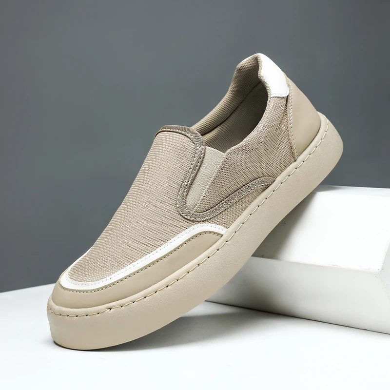 

Canvas men's shoes are breathable in summer, casual and versatile in autumn and winter, black shoes and lazy shoes.